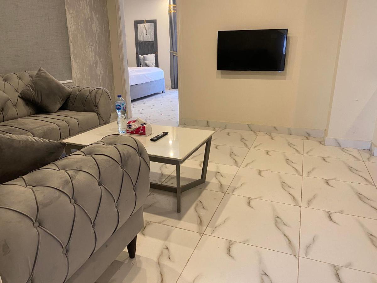 Luxe Suites Bahria Town ลาฮอร์ ภายนอก รูปภาพ