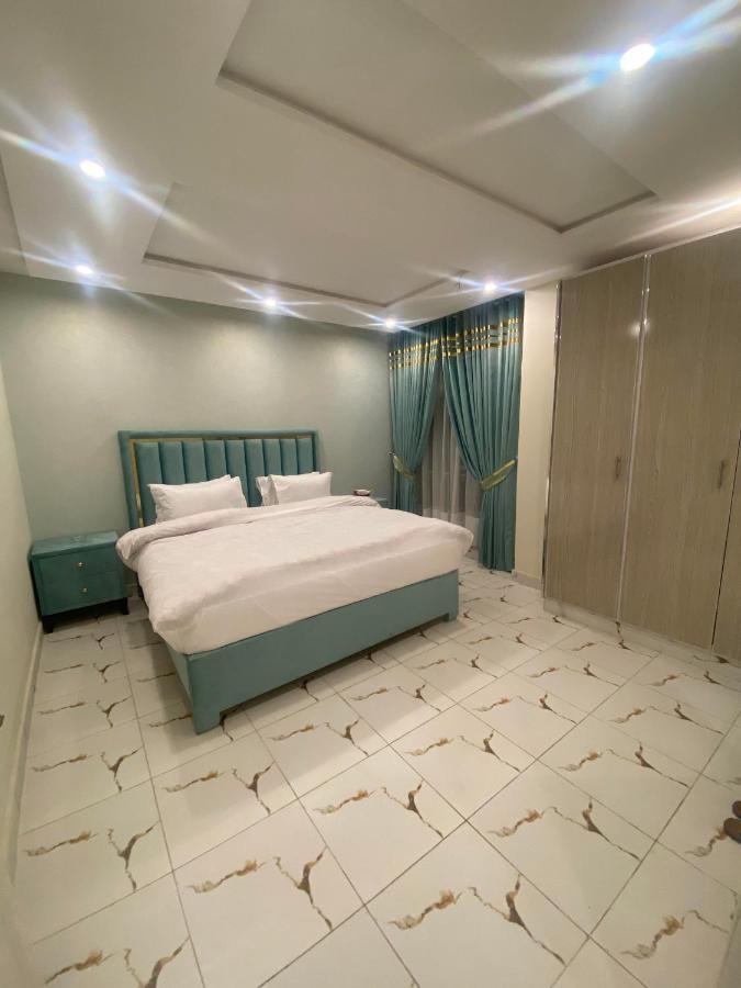 Luxe Suites Bahria Town ลาฮอร์ ภายนอก รูปภาพ