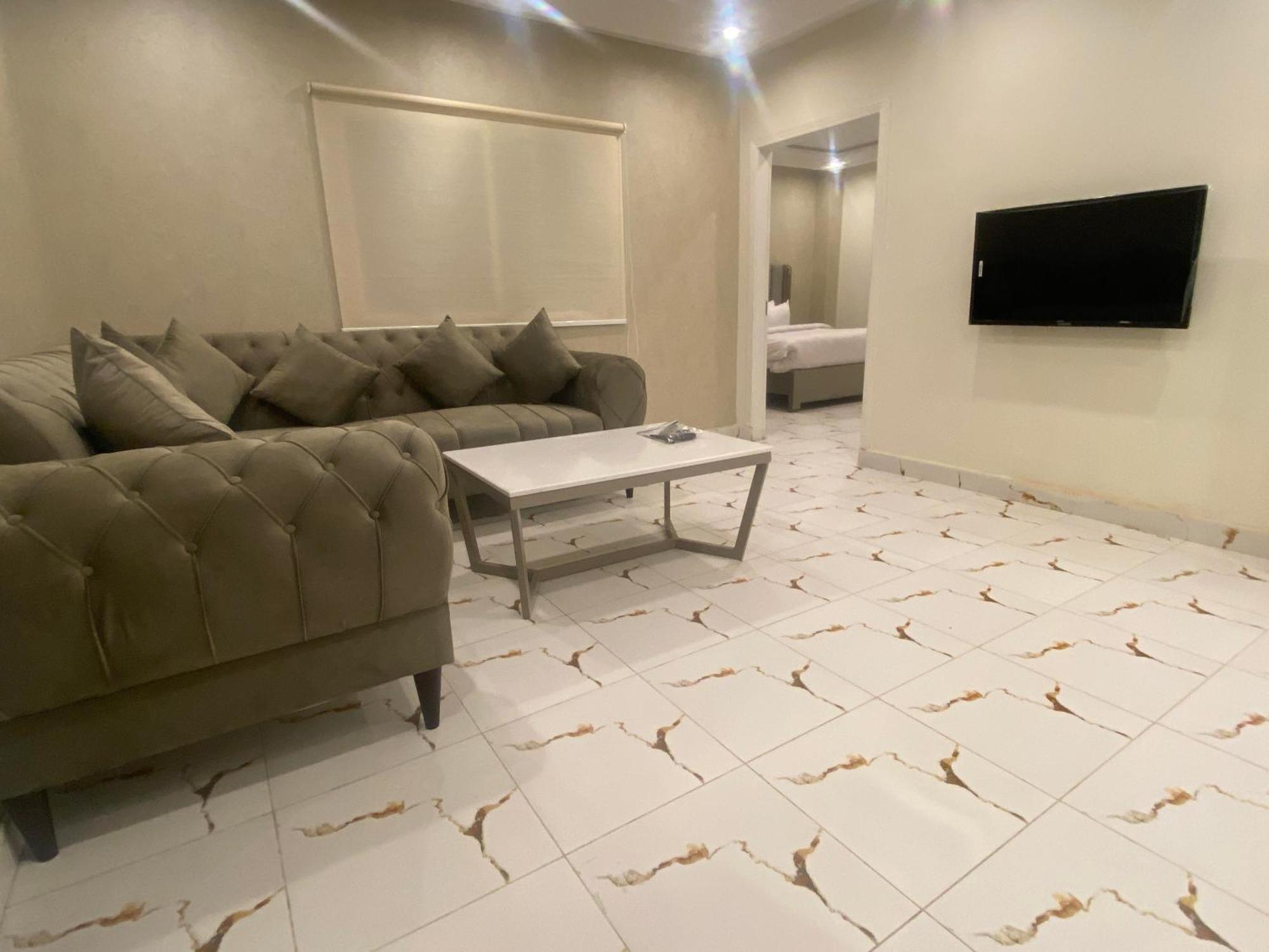 Luxe Suites Bahria Town ลาฮอร์ ภายนอก รูปภาพ