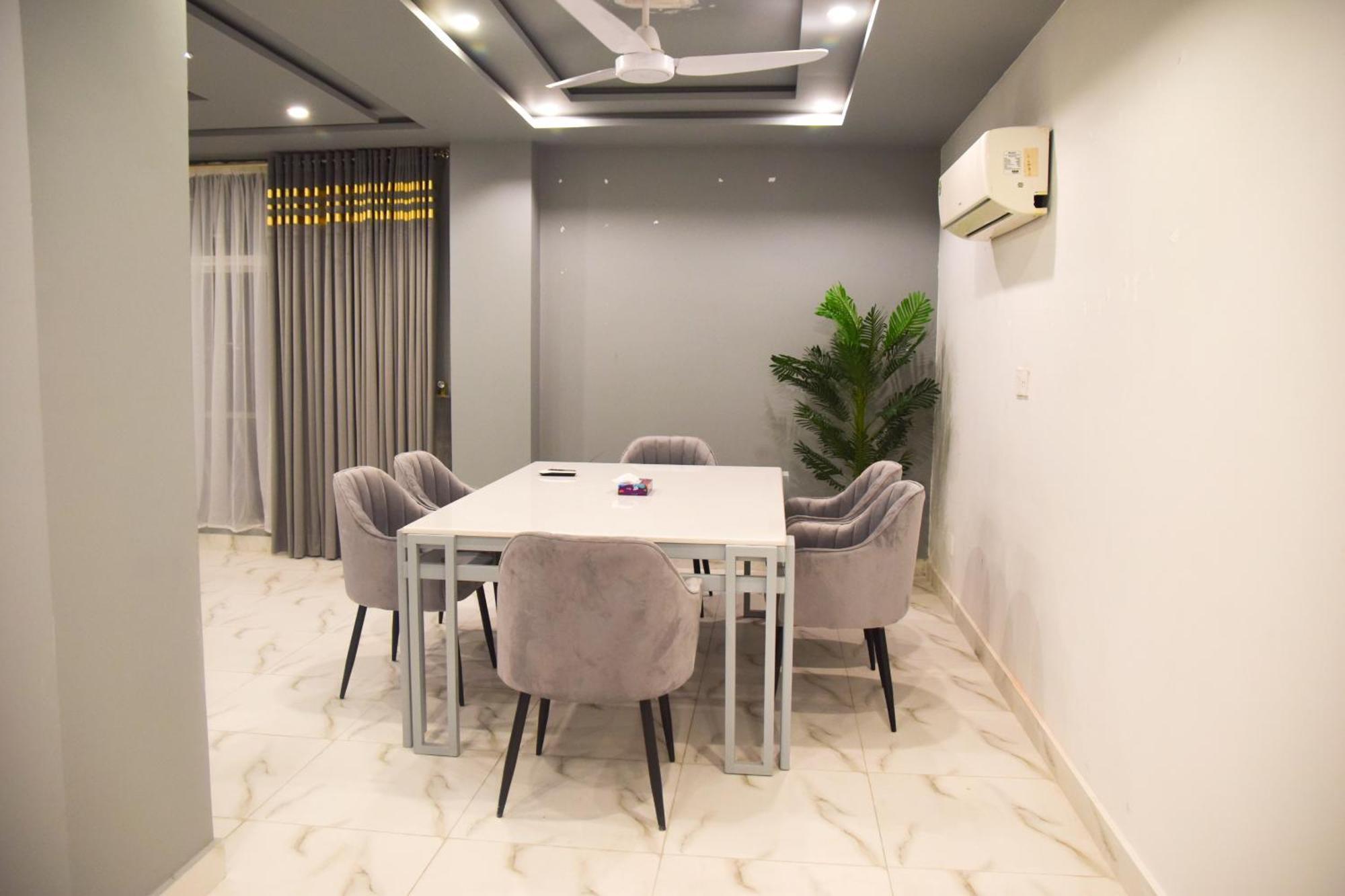 Luxe Suites Bahria Town ลาฮอร์ ภายนอก รูปภาพ